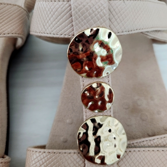 Vionic Farrah Tan Fully Adjustable Sandals Size 9 - Picture 6 of 9